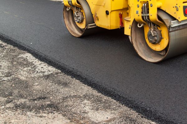 Driveway Asphalt Paving in Riverside