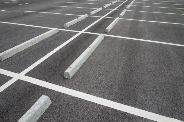 Asphalt Parking Lot Repair in Riverside