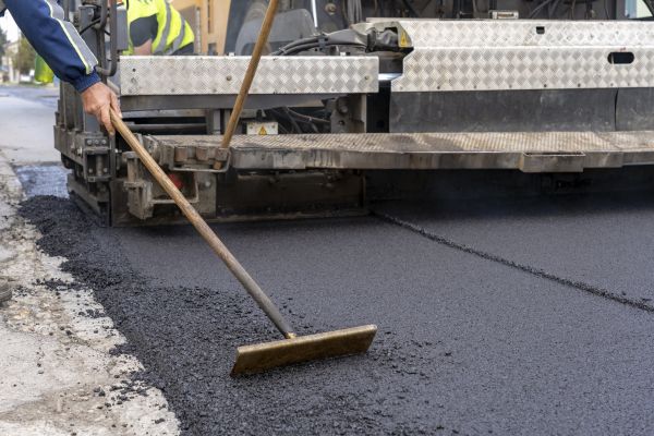 Tarmac Laying Service in Riverside